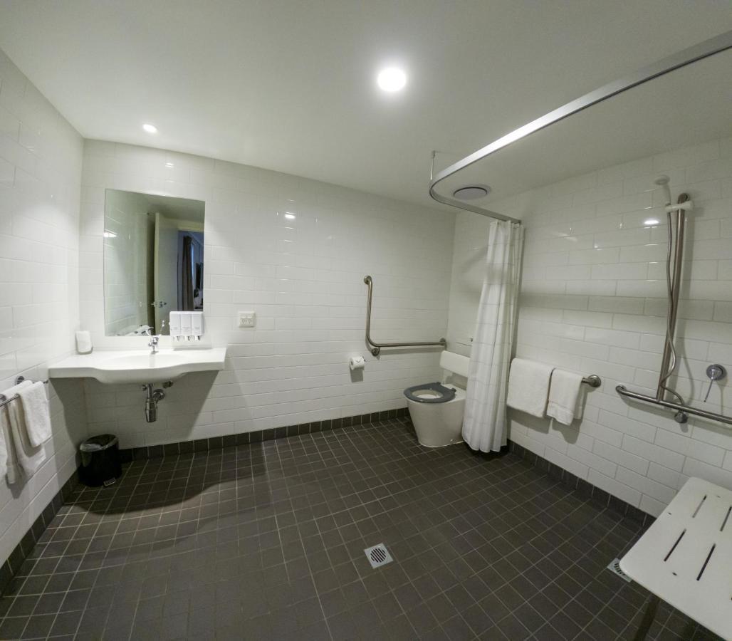 Potters Hotel 4*