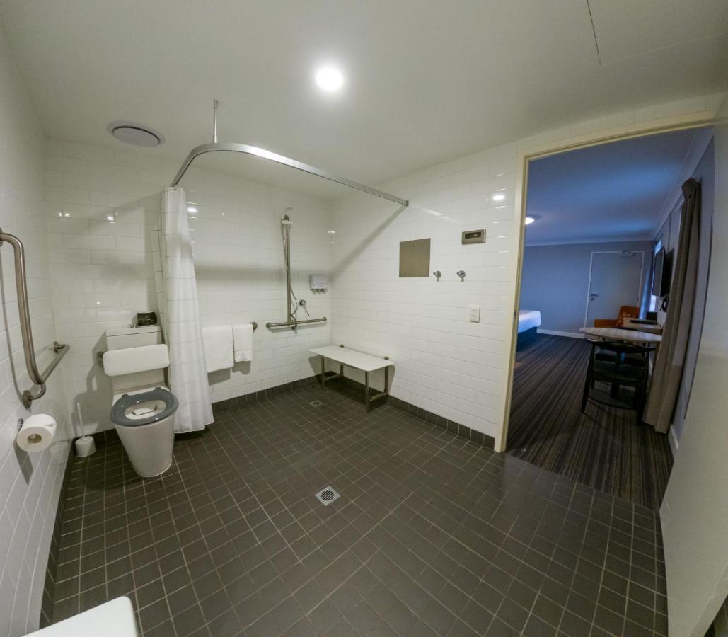 Potters Hotel