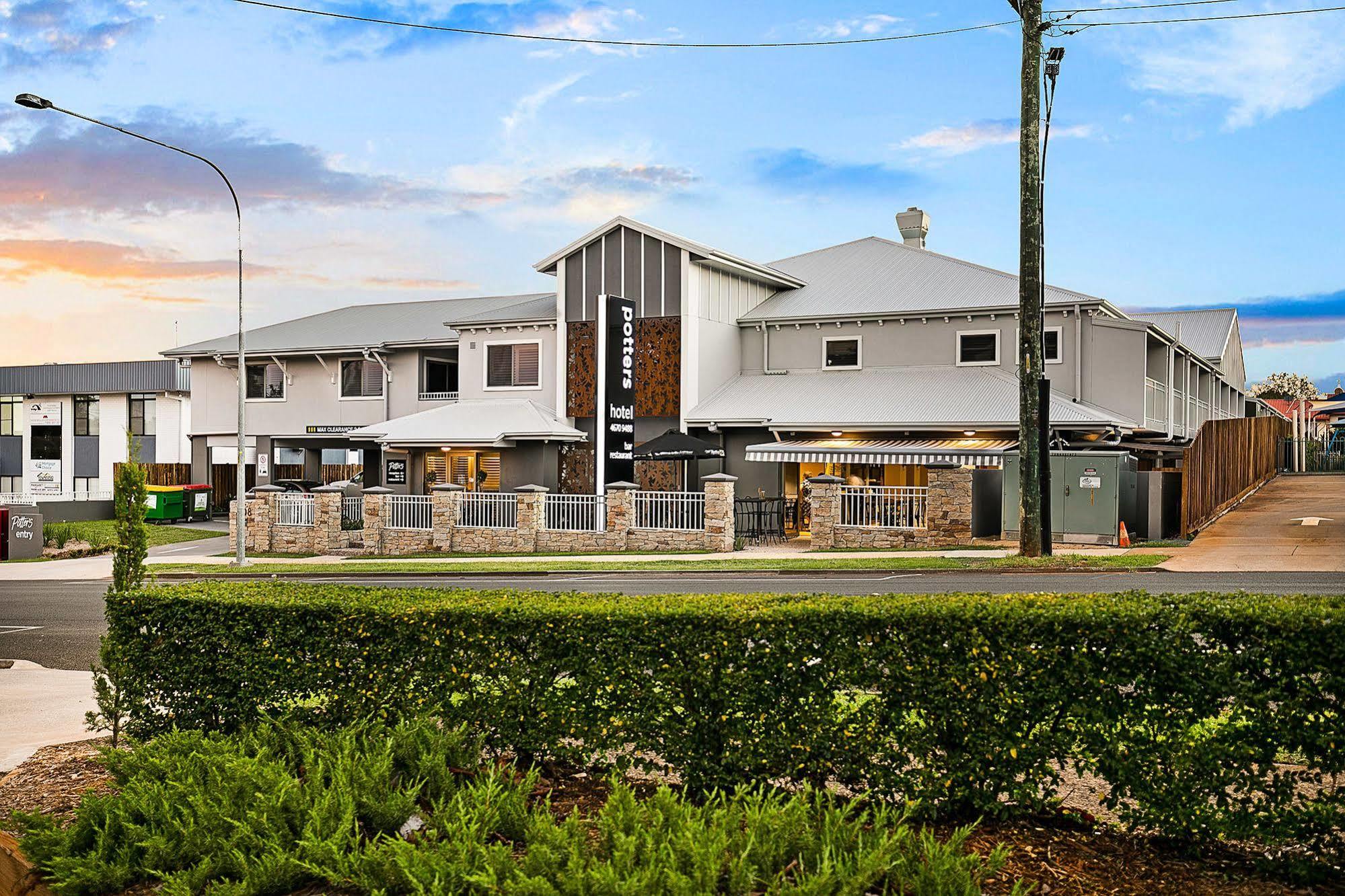Hotel Potters Toowoomba